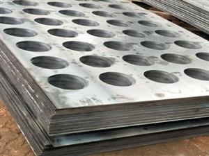 湖南襄陽的何經(jīng)理，您的除塵花板已發(fā)貨！設(shè)備圖片